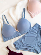 Seamless Thin Pad Smooth Bra and Panty Set
